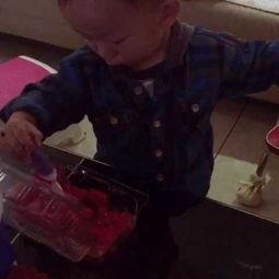 小盆友吃瓜视频大全集,童趣盎然，欢乐无限